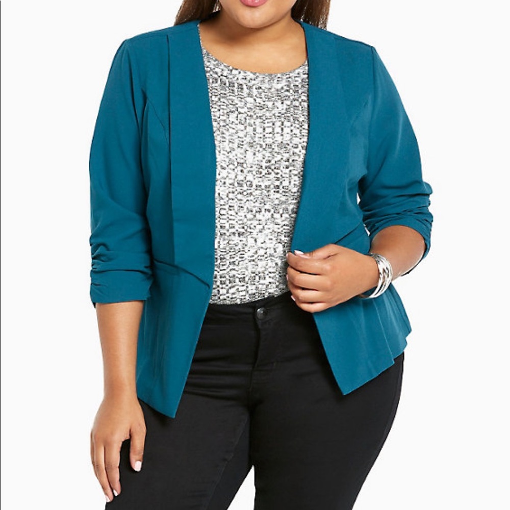 Torrid Ruched Sleeve Blazer Size 2 ( XXL)